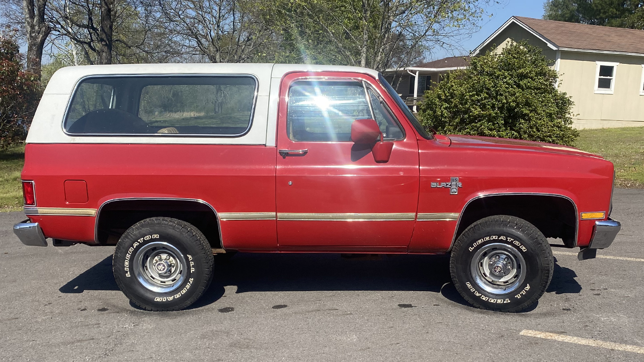 0th Image of a 1985 CHEVROLET BLAZER