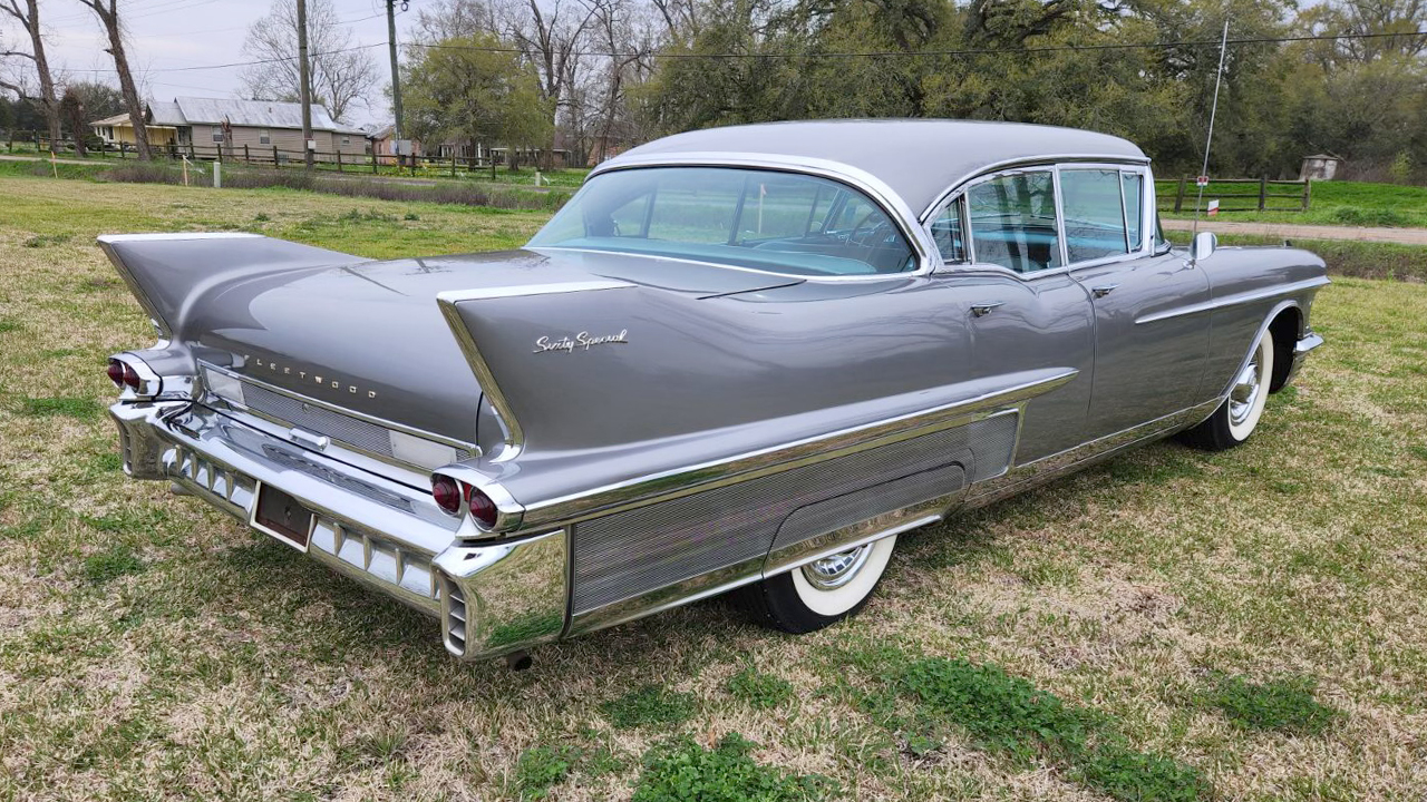 3rd Image of a 1958 CADILLAC FLEETWOOD SIXTY SPECIAL