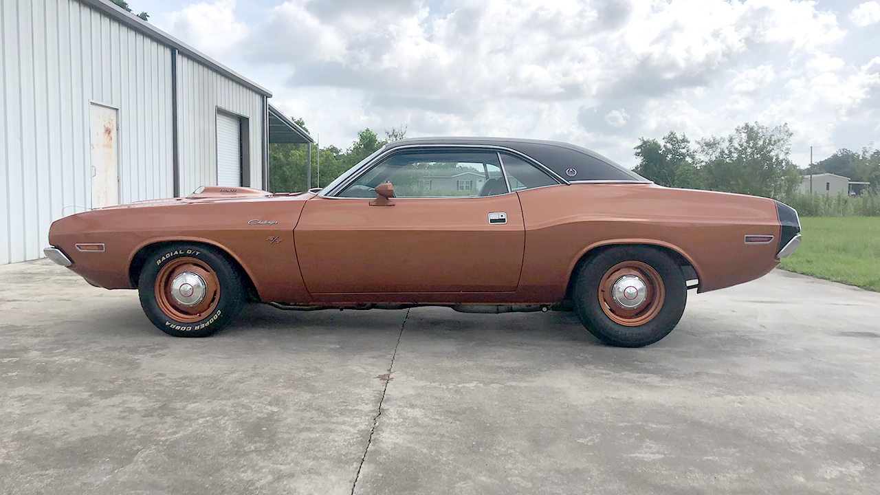 3rd Image of a 1970 DODGE CHALLENGER