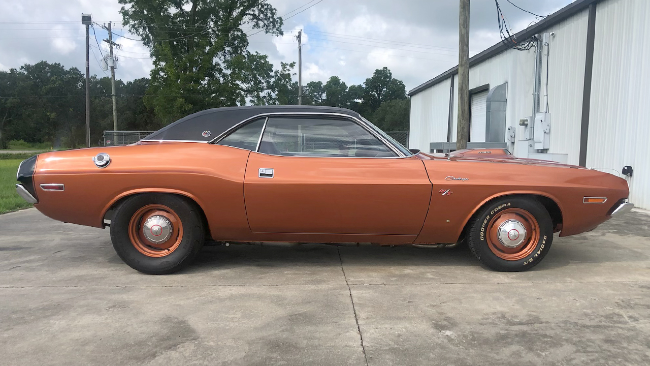 4th Image of a 1970 DODGE CHALLENGER