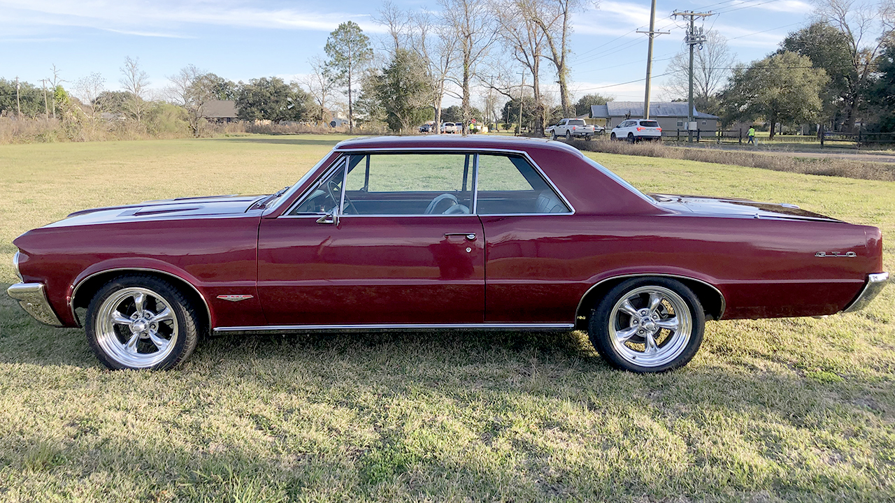 3rd Image of a 1964 PONTIAC LEMANS