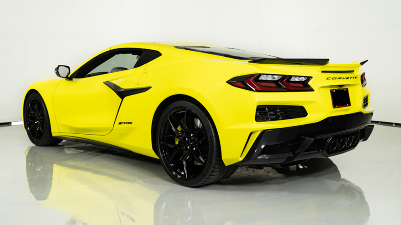 2nd Image of a 2023 CHEVROLET CORVETTE Z06