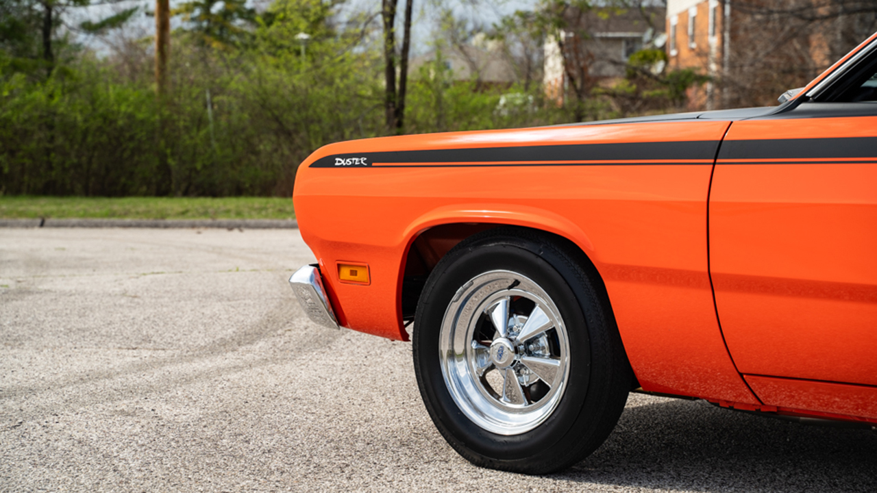 3rd Image of a 1971 PLYMOUTH DUSTER