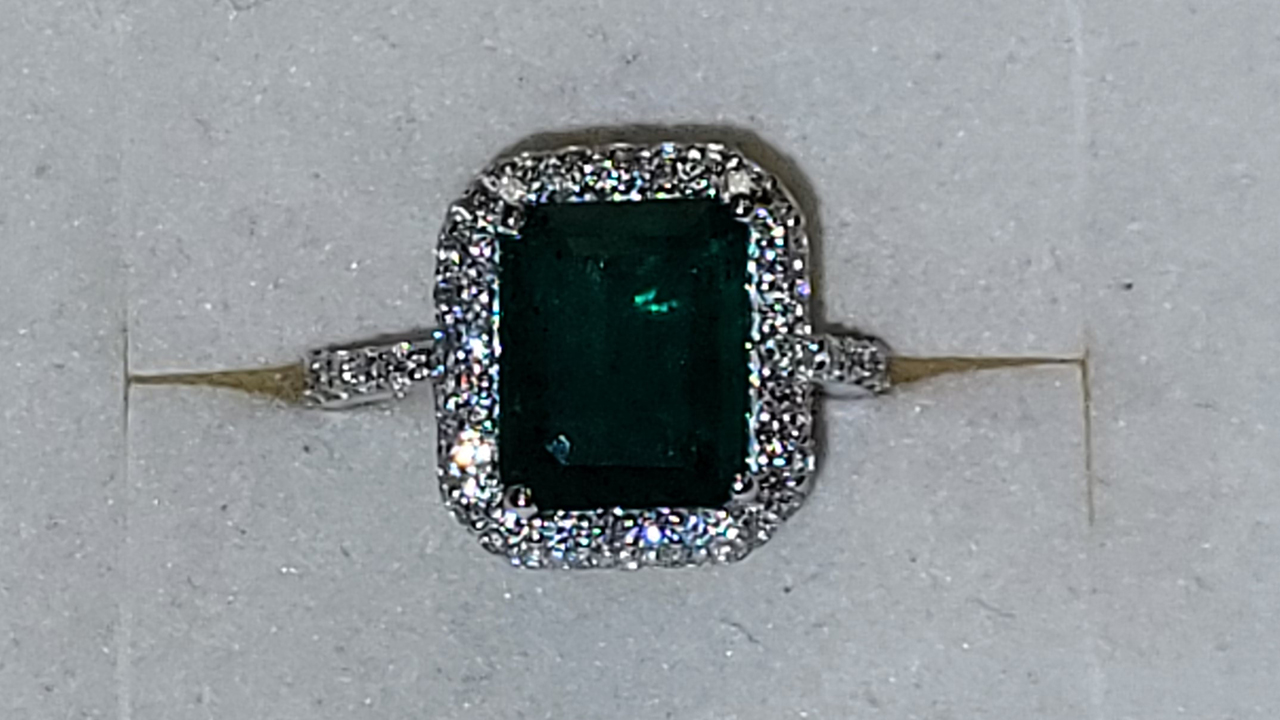 0th Image of a N/A PLATINUM NATURAL EMERALD & DIAMOND