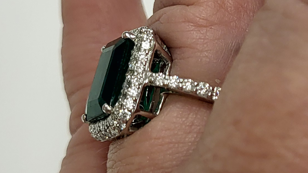 7th Image of a N/A PLATINUM NATURAL EMERALD & DIAMOND