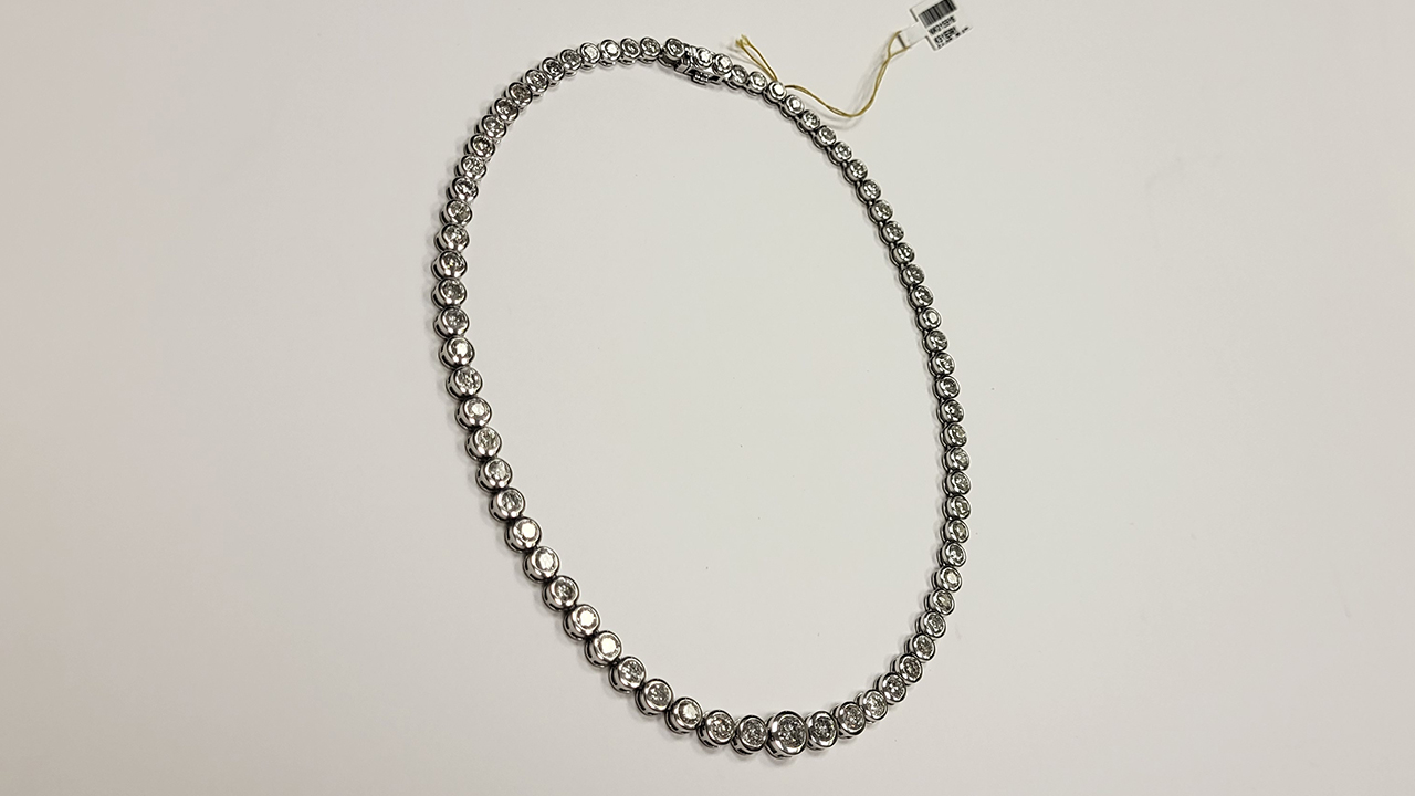 3rd Image of a N/A PLATINUM DIAMOND