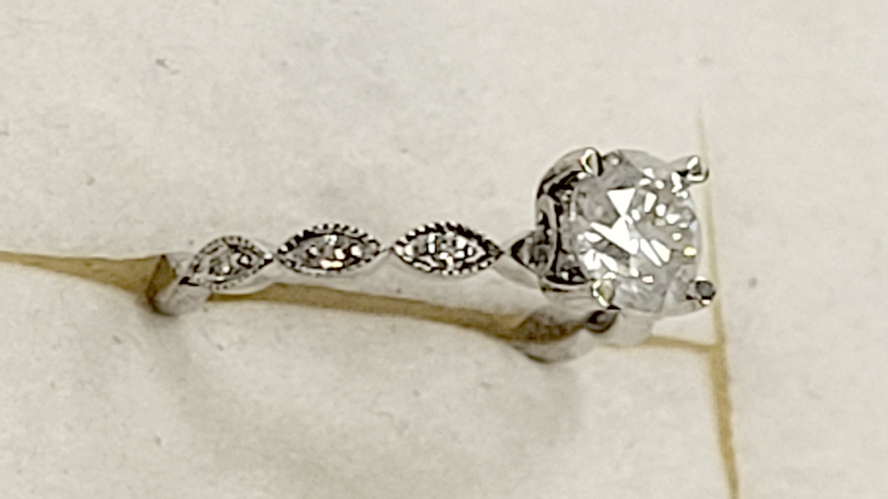 2nd Image of a N/A 18K WHITE GOLD LADY'S DIAMOND