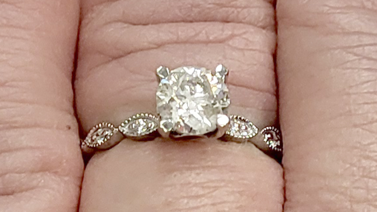 3rd Image of a N/A 18K WHITE GOLD LADY'S DIAMOND