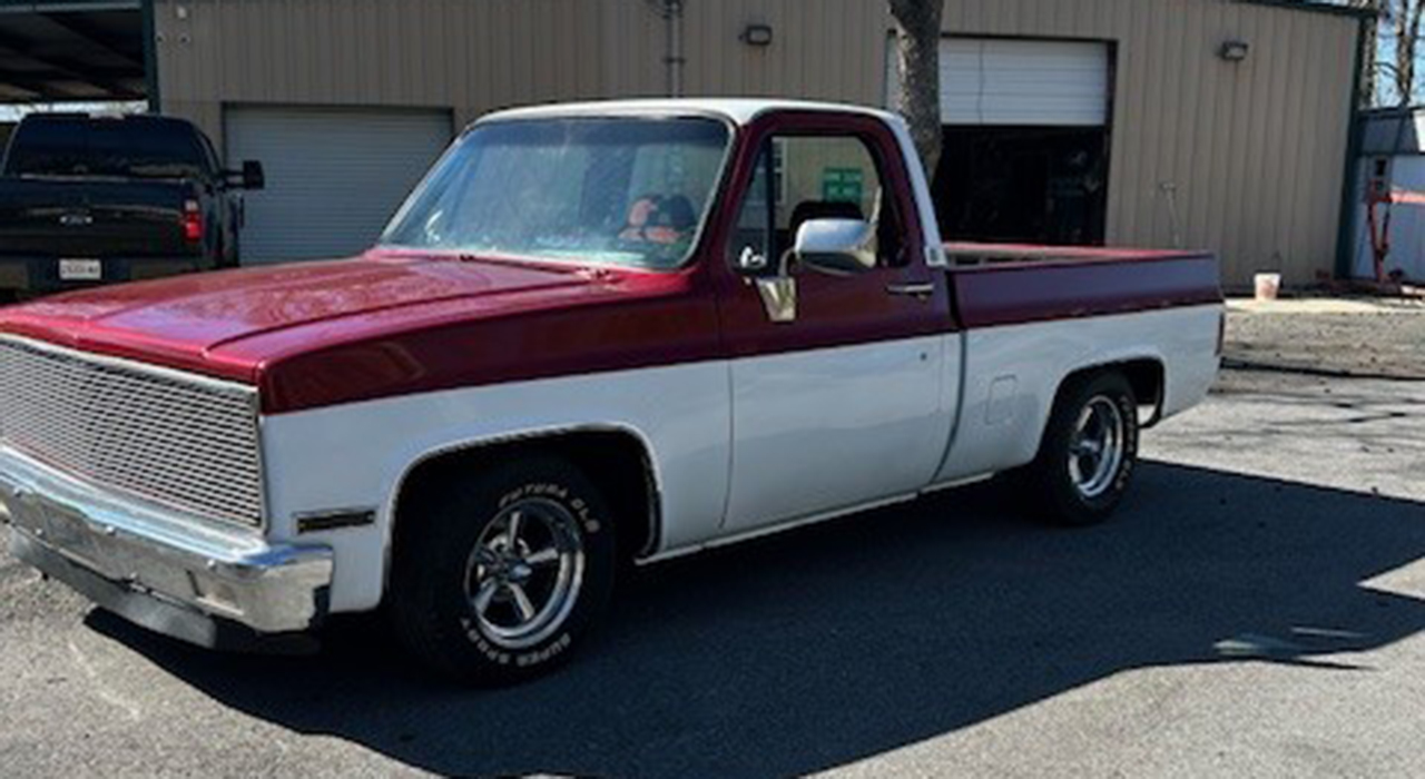 1st Image of a 1982 CHEVROLET C10