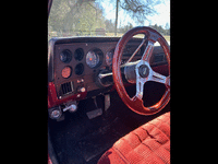 Image 7 of 10 of a 1982 CHEVROLET C10