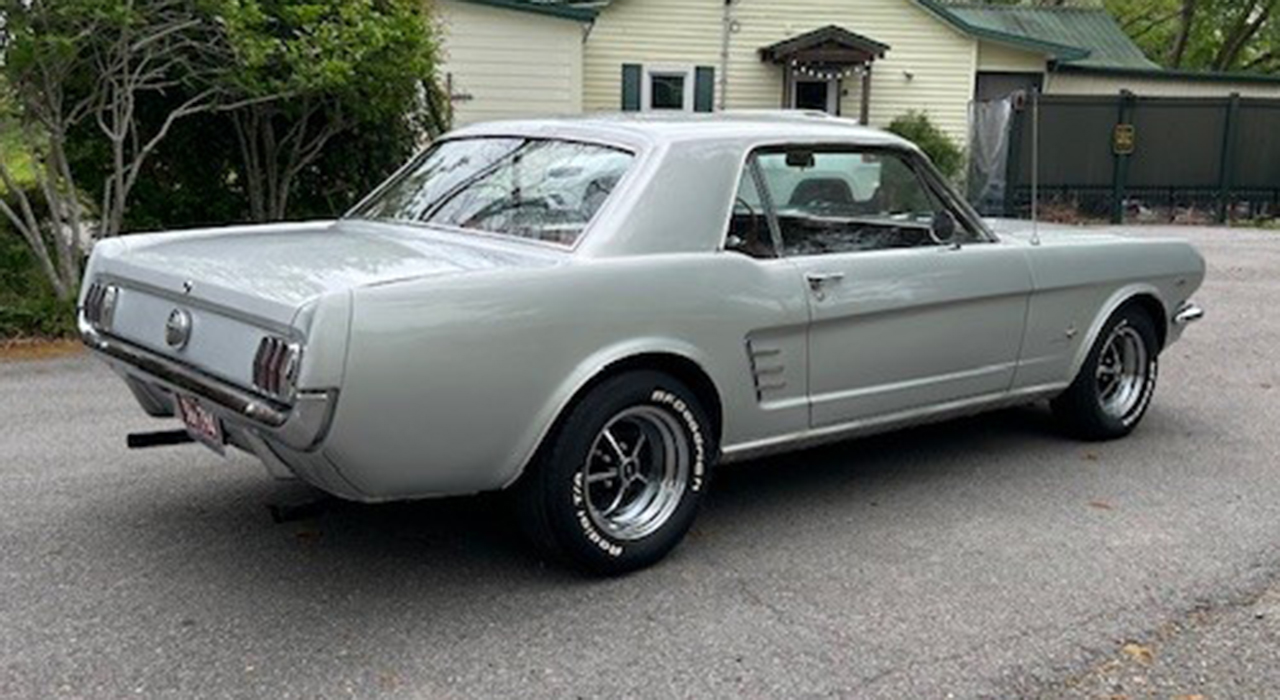 1st Image of a 1966 FORD MUSTANG