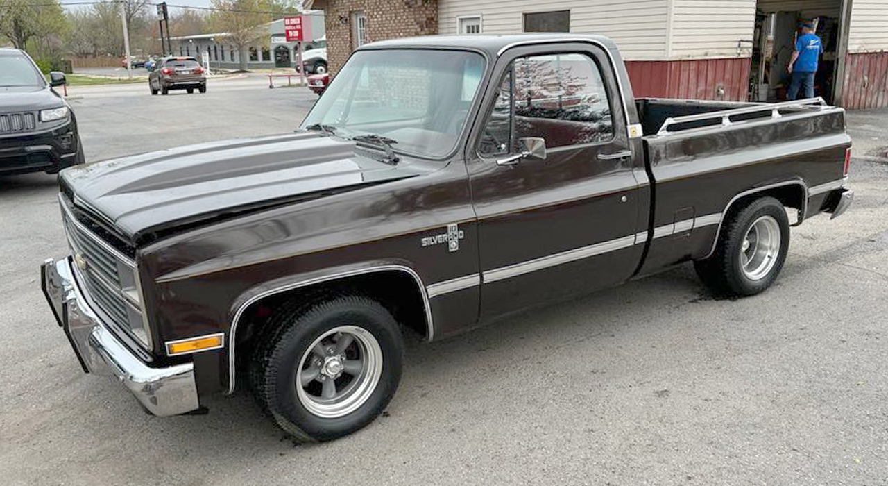 0th Image of a 1984 CHEVROLET C10