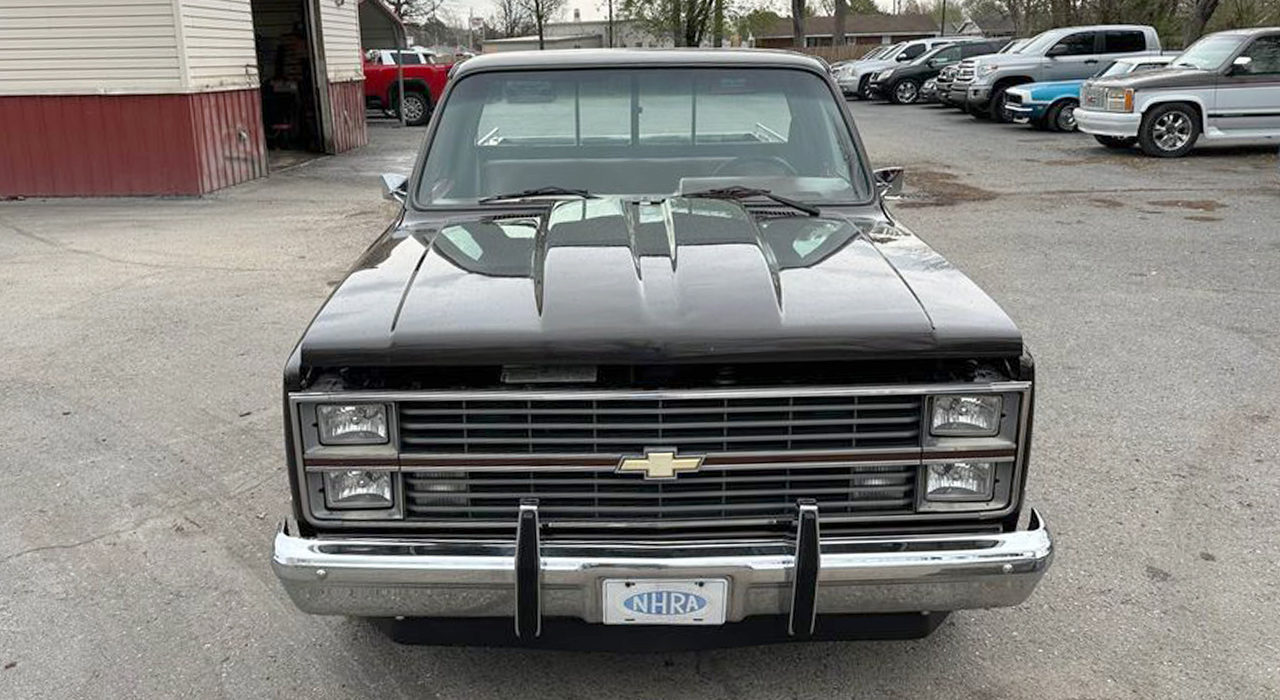 4th Image of a 1984 CHEVROLET C10