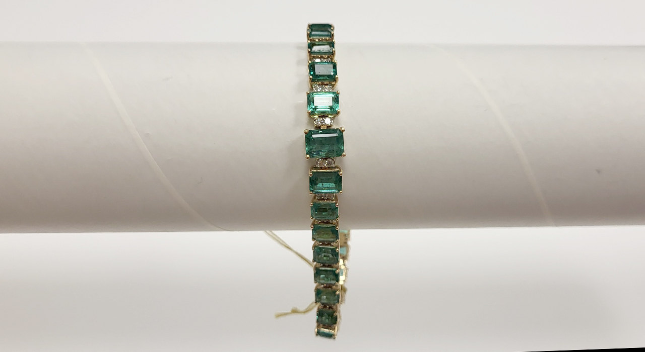 0th Image of a N/A LADY'S EMERALD DIAMOND