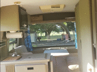 Image 13 of 17 of a 1996 WINNEBAGO RIALTA