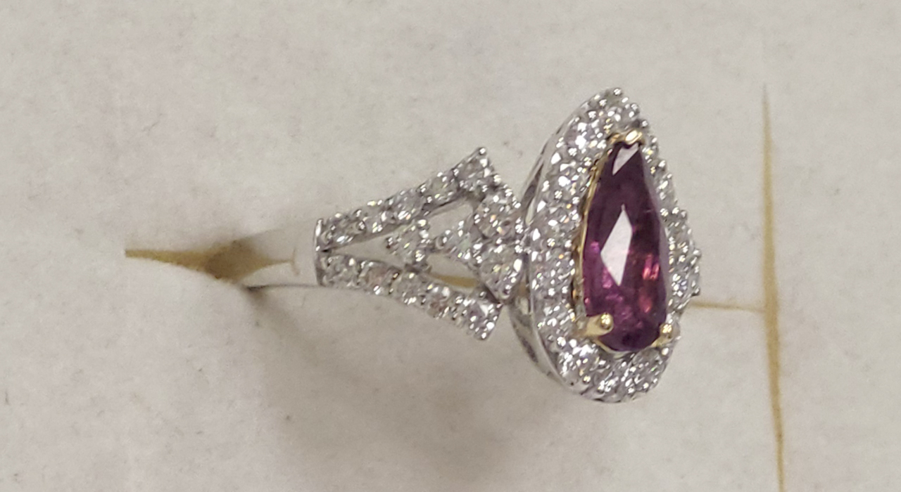 1st Image of a N/A KASHMIR SAPPHIRE DIAMOND