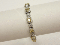 Image 4 of 6 of a N/A 18K GOLD DIAMOND