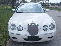 Image 3 of 11 of a 2008 JAGUAR S TYPE