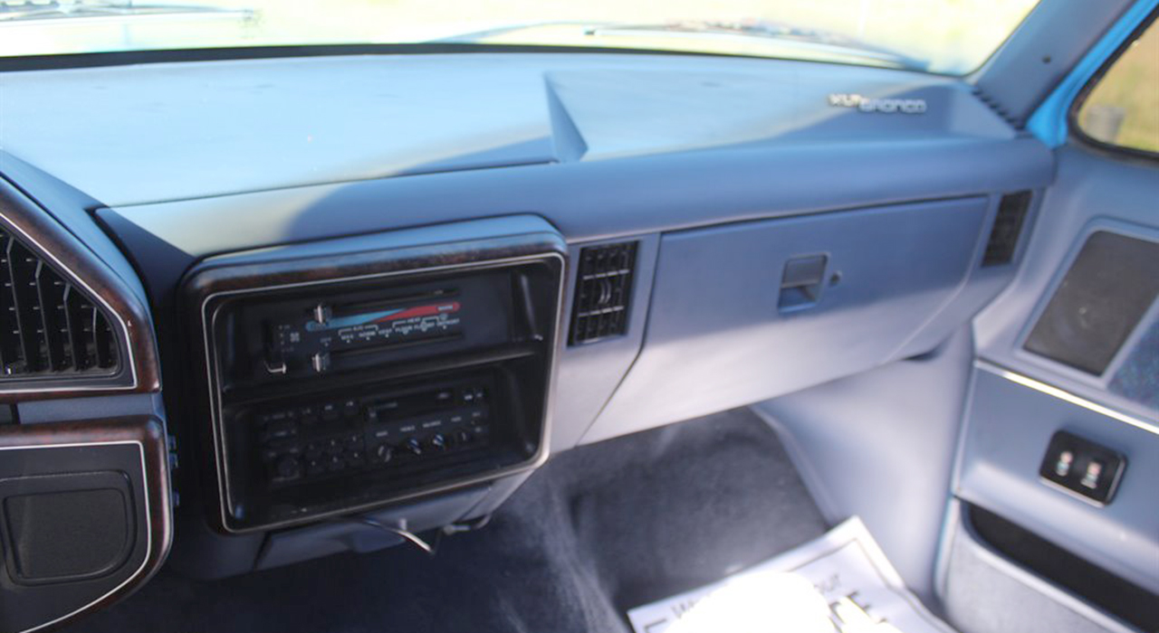 10th Image of a 1990 FORD BRONCO XLT