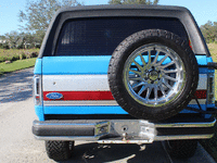 Image 8 of 18 of a 1990 FORD BRONCO XLT