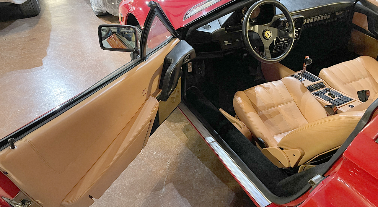 3rd Image of a 1987 FERRARI 328 GTS