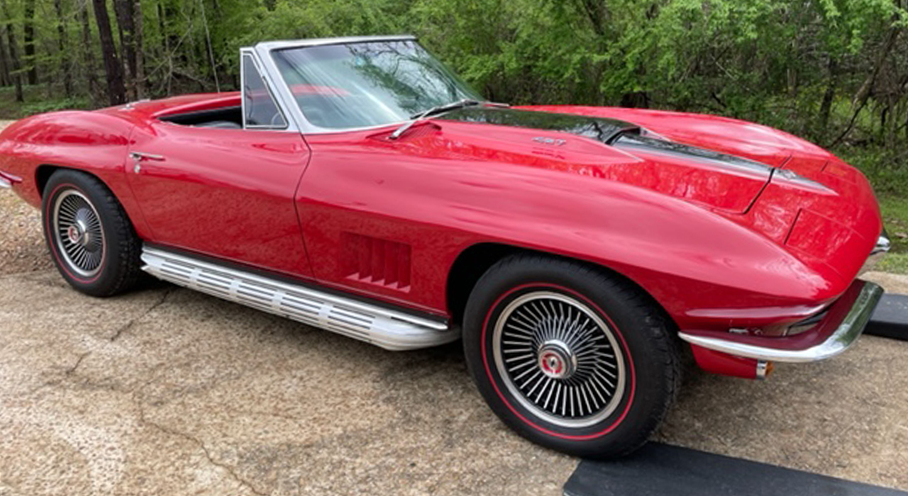 1st Image of a 1967 CHEVROLET CORVETTE