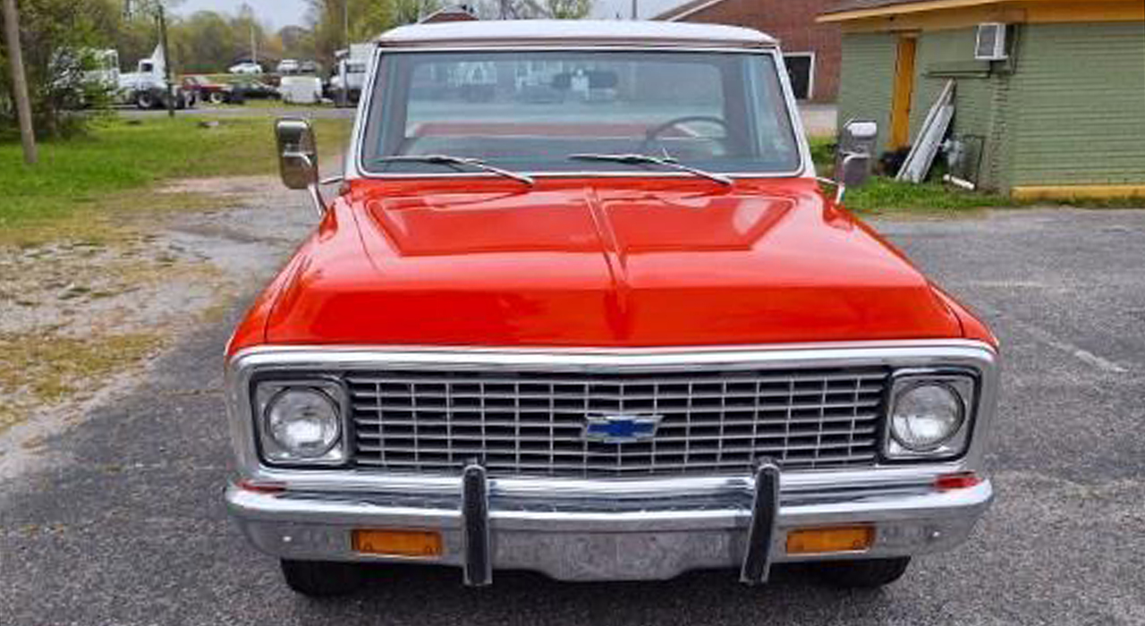 2nd Image of a 1972 CHEVROLET CUSTOM DELUXE 20