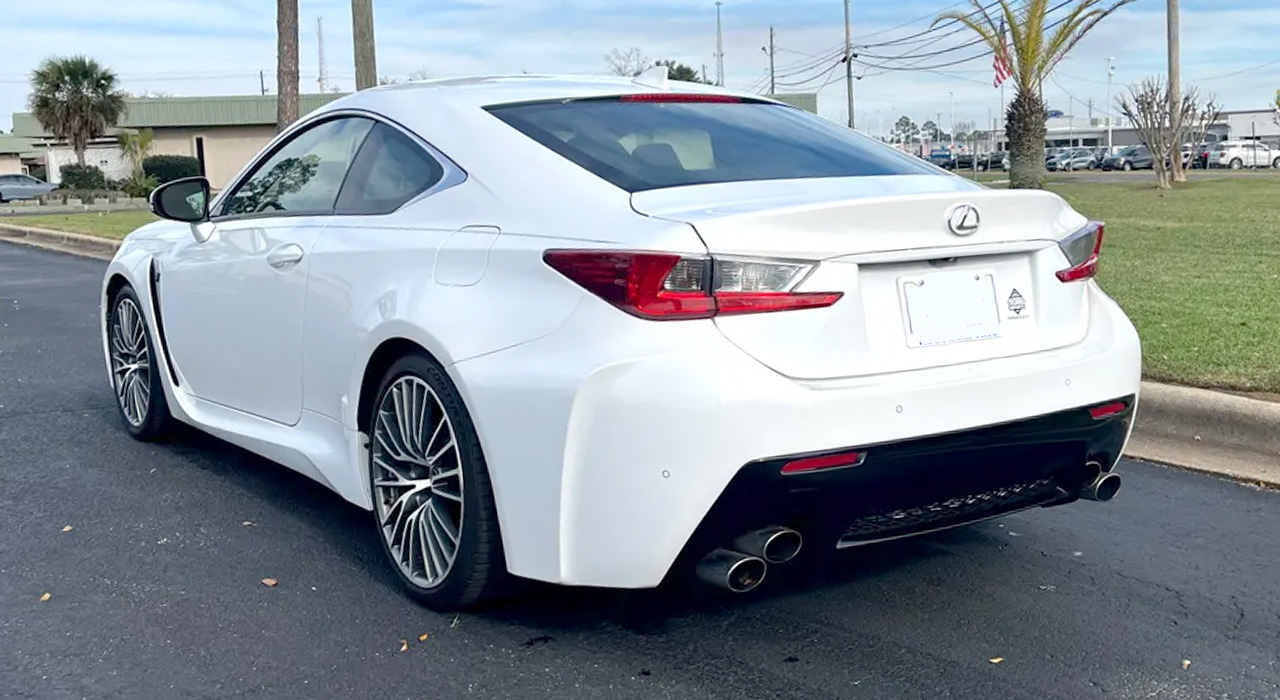 2nd Image of a 2015 LEXUS RC F