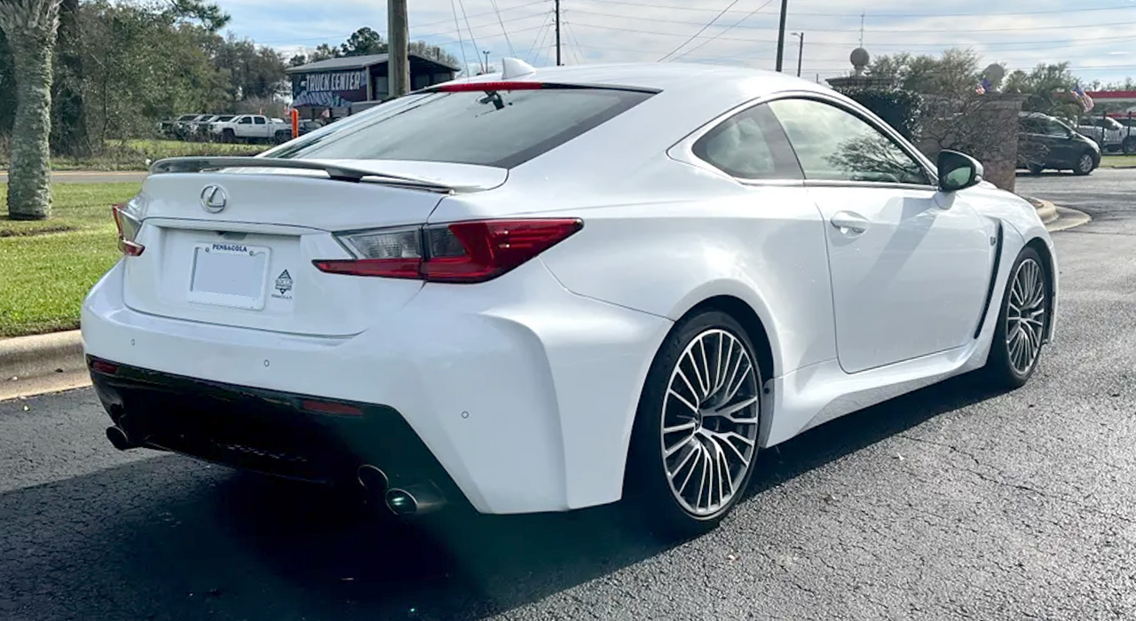 3rd Image of a 2015 LEXUS RC F