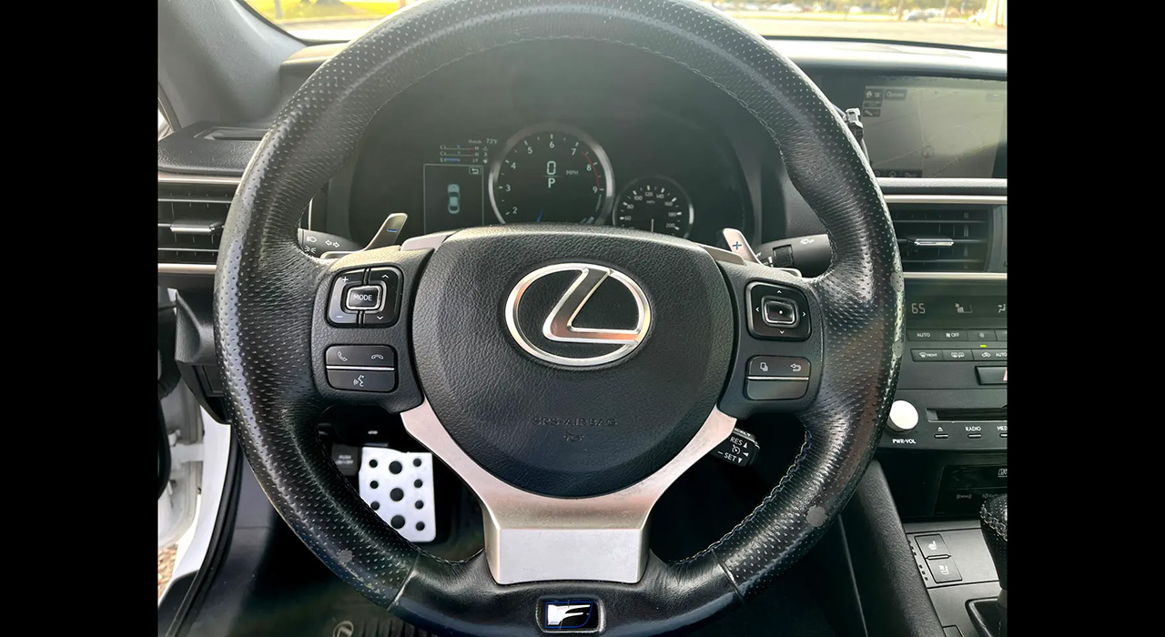 15th Image of a 2015 LEXUS RC F