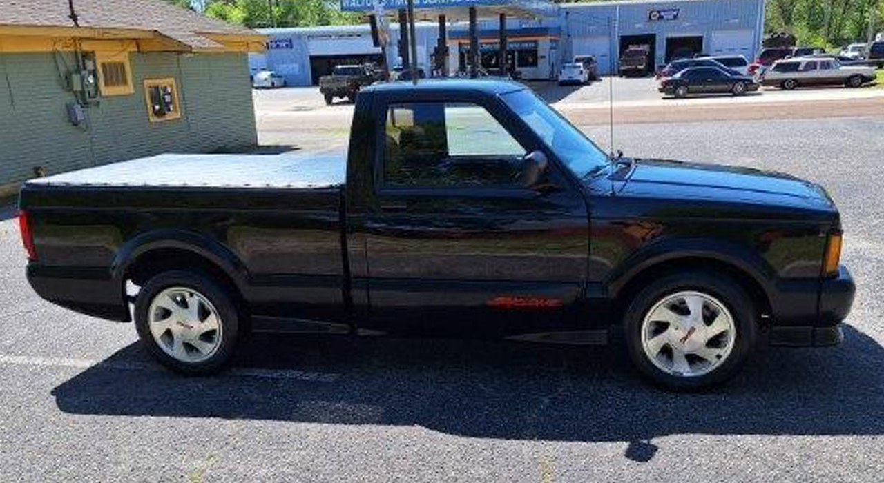 1st Image of a 1991 GMC SYCLONE