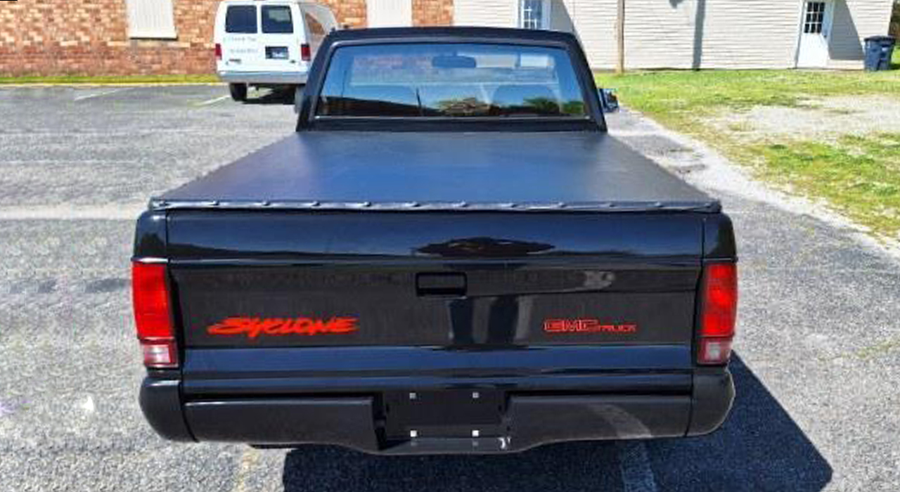 3rd Image of a 1991 GMC SYCLONE