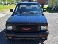 Image 3 of 11 of a 1991 GMC SYCLONE
