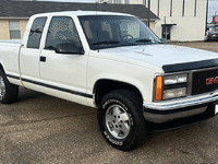 Image 3 of 31 of a 1993 GMC SIERRA Z71 SLE