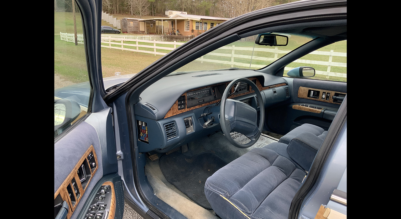 6th Image of a 1993 CHEVROLET CAPRICE