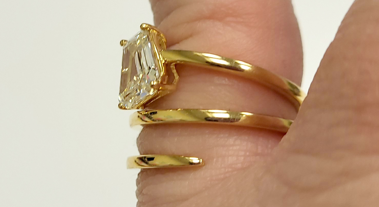 8th Image of a N/A 18K YELLOW GLD CALF STEP DIAMOND