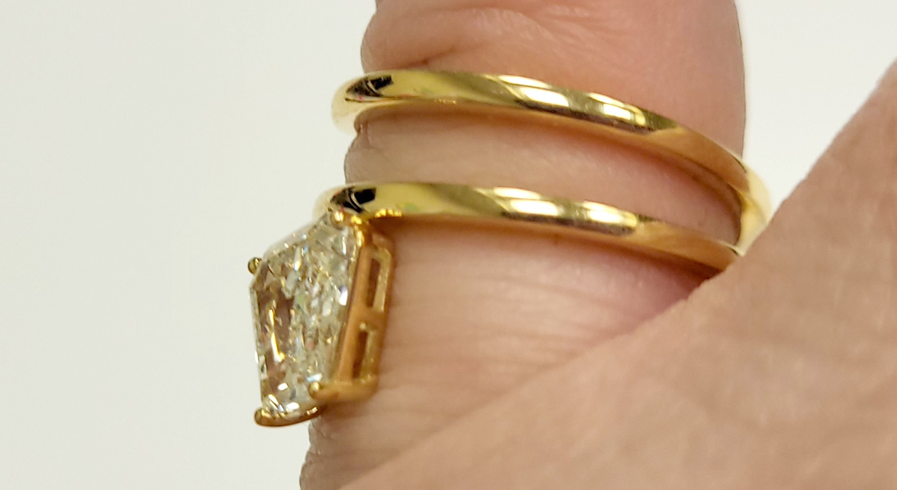 12th Image of a N/A 18K YELLOW GLD CALF STEP DIAMOND