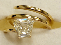 Image 3 of 15 of a N/A 18K YELLOW GLD CALF STEP DIAMOND