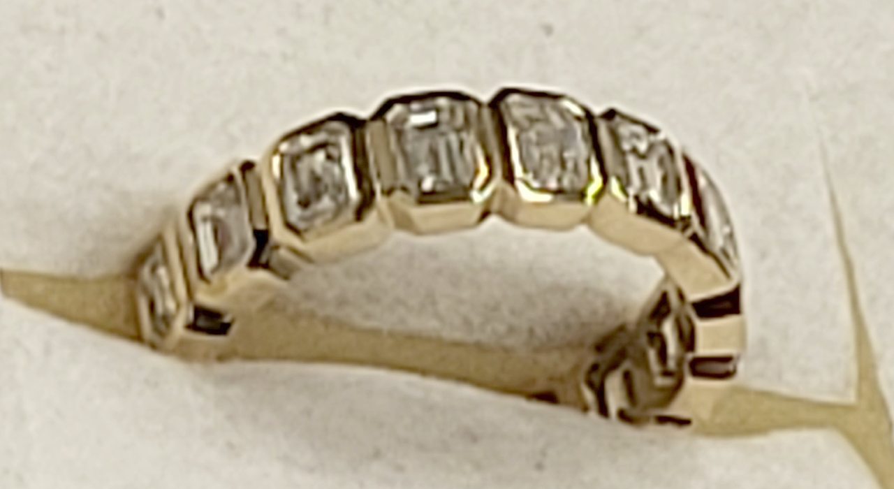 3rd Image of a N/A 18K YELLOW GOLD DIAMOND ETERNITY