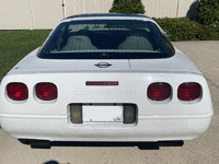 Image 4 of 11 of a 1996 CHEVROLET CORVETTE