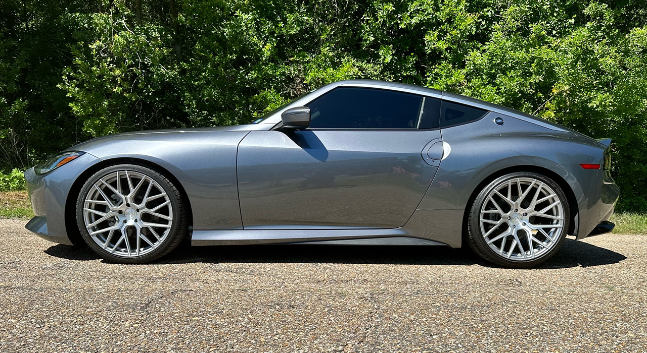 4th Image of a 2023 NISSAN Z SPORT