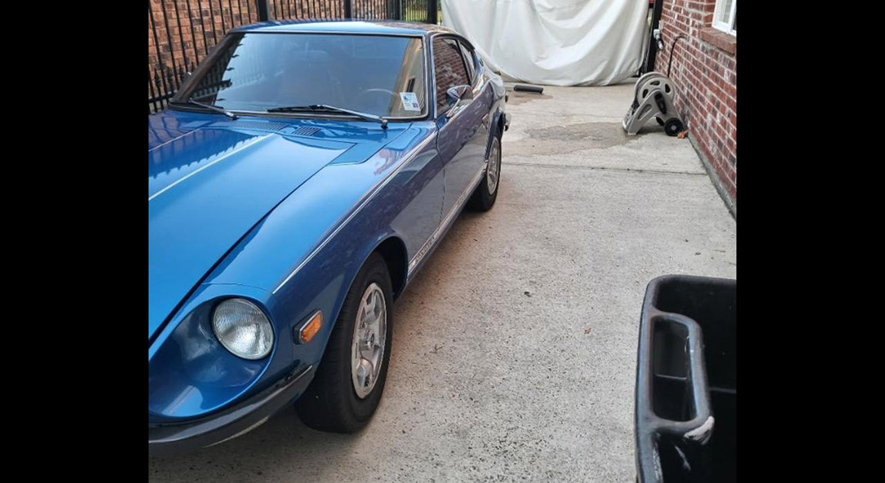 2nd Image of a 1973 NISSAN DATSUN 240Z