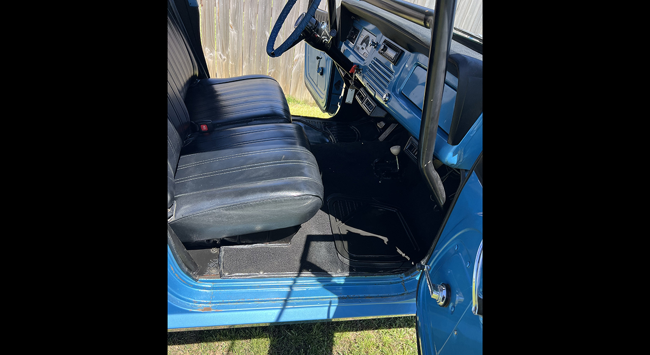 8th Image of a 1973 JEEP COMMANDO