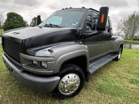 Image 1 of 10 of a 2006 CHEVROLET C4500 C