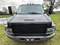 Image 6 of 10 of a 2006 CHEVROLET C4500 C