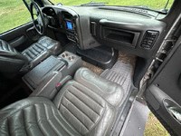 Image 8 of 10 of a 2006 CHEVROLET C4500 C