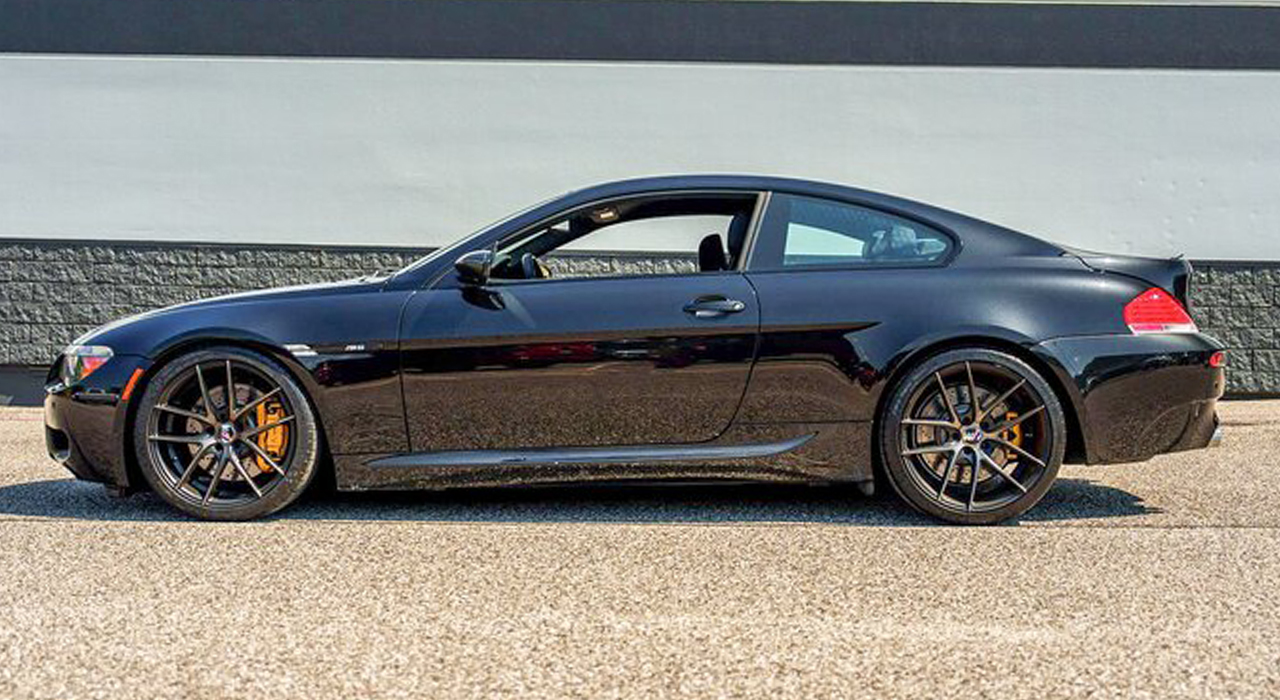 3rd Image of a 2007 BMW M6 COUPE