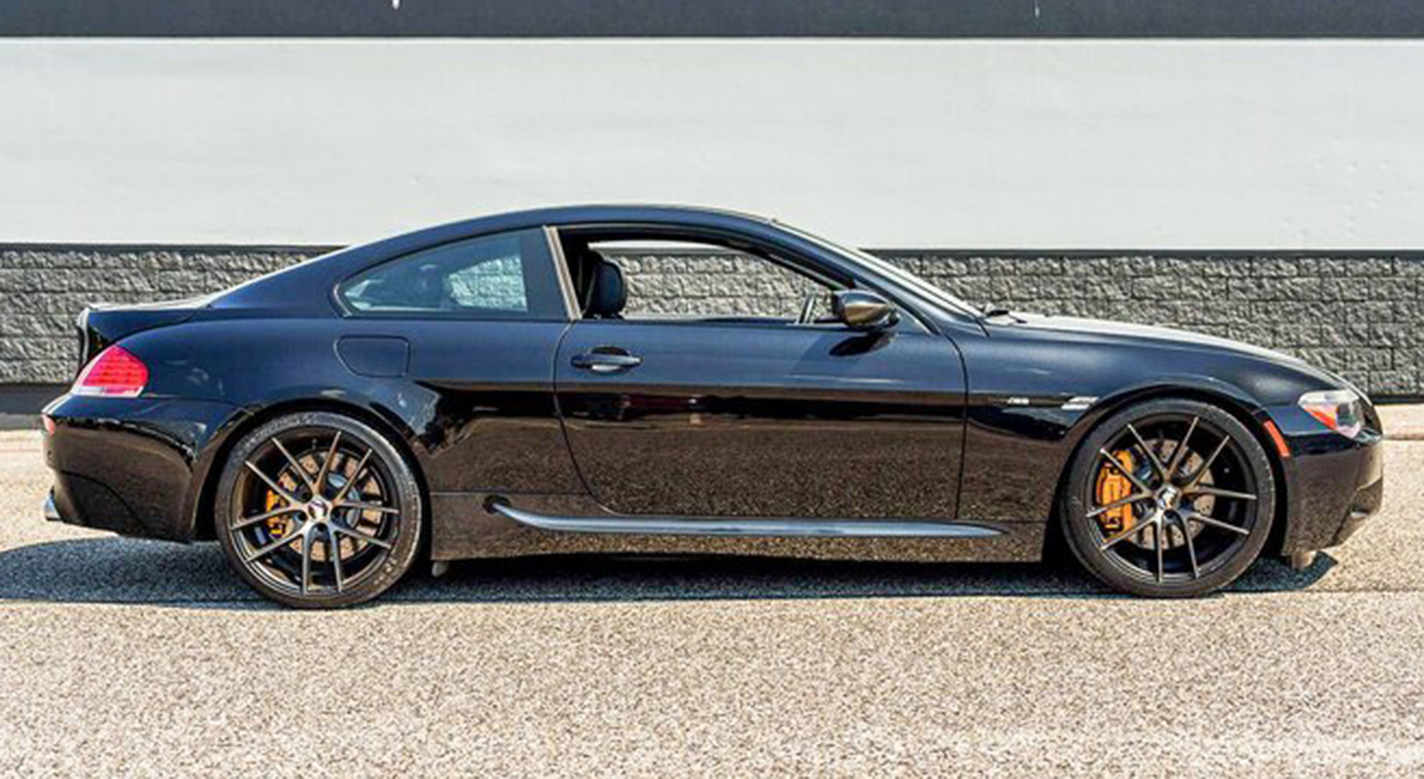 4th Image of a 2007 BMW M6 COUPE