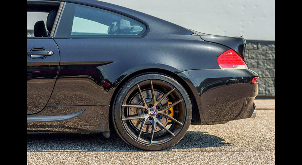 13th Image of a 2007 BMW M6 COUPE