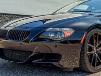 Image 9 of 19 of a 2007 BMW M6 COUPE